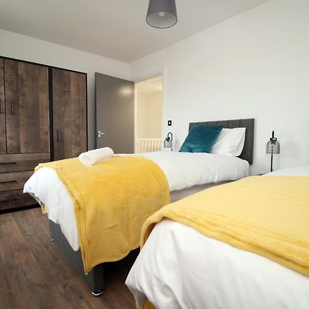 Delft - Spacious Home, High Speed Wi-Fi, Free Parking, Terrace Swindon Eksteriør bilde